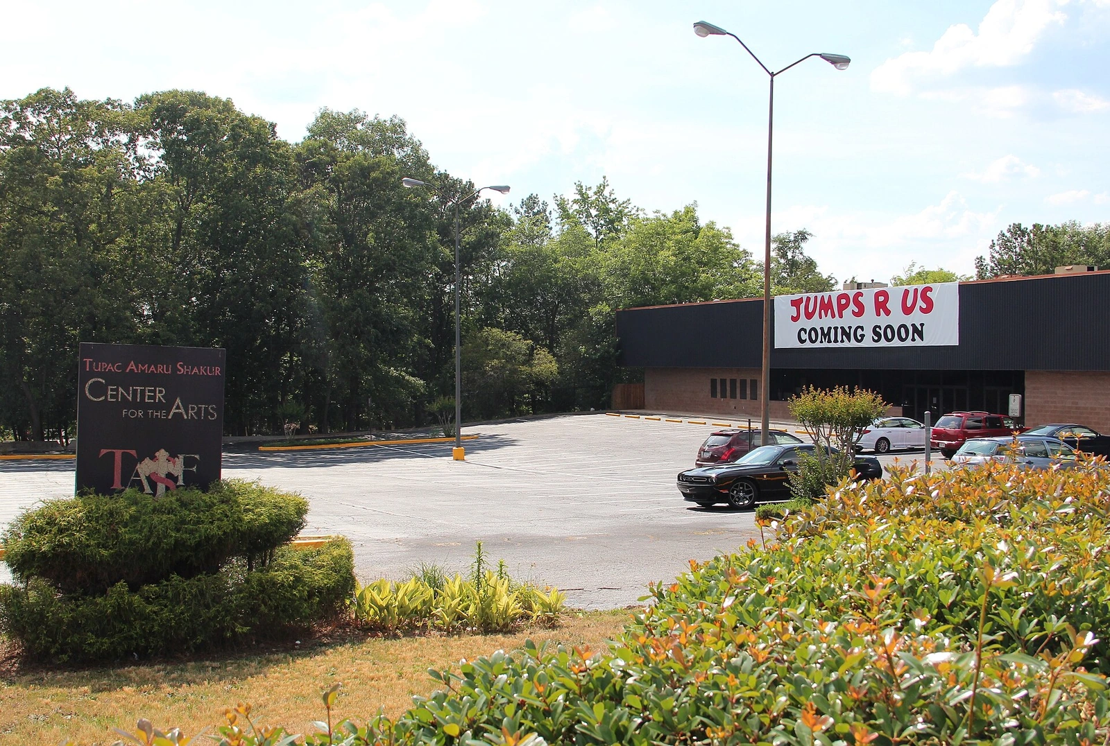 The former Tupac Amaru Shakur Center for the Arts in Stone Mountain, 2016